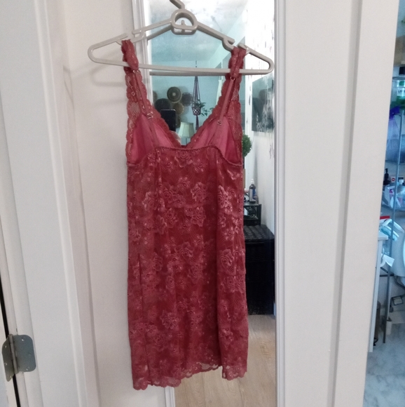 raspberry coloured lace chemise sz Small - Picture 2 of 2